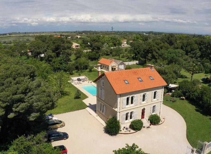 Bed and Breakfast Maébrilu Camargue Provence à Salin-de-Giraud Extérieur photo